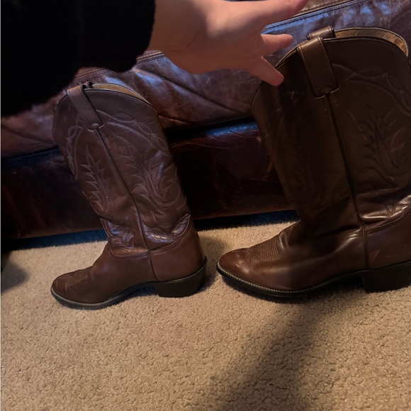 Tony Lama cowboy boots 🤠 - Picture 3 of 9